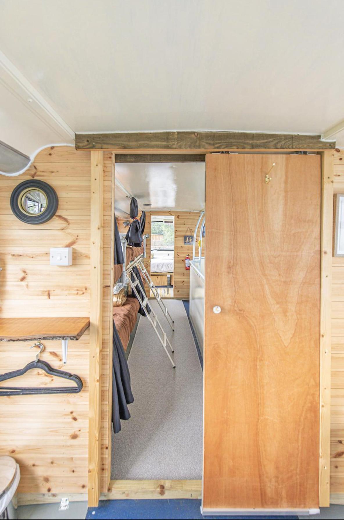 Holiday home Double Decker Bus On An Alpaca Farm Sleeps 8, 5 Mins Drive To Dartmoor *
